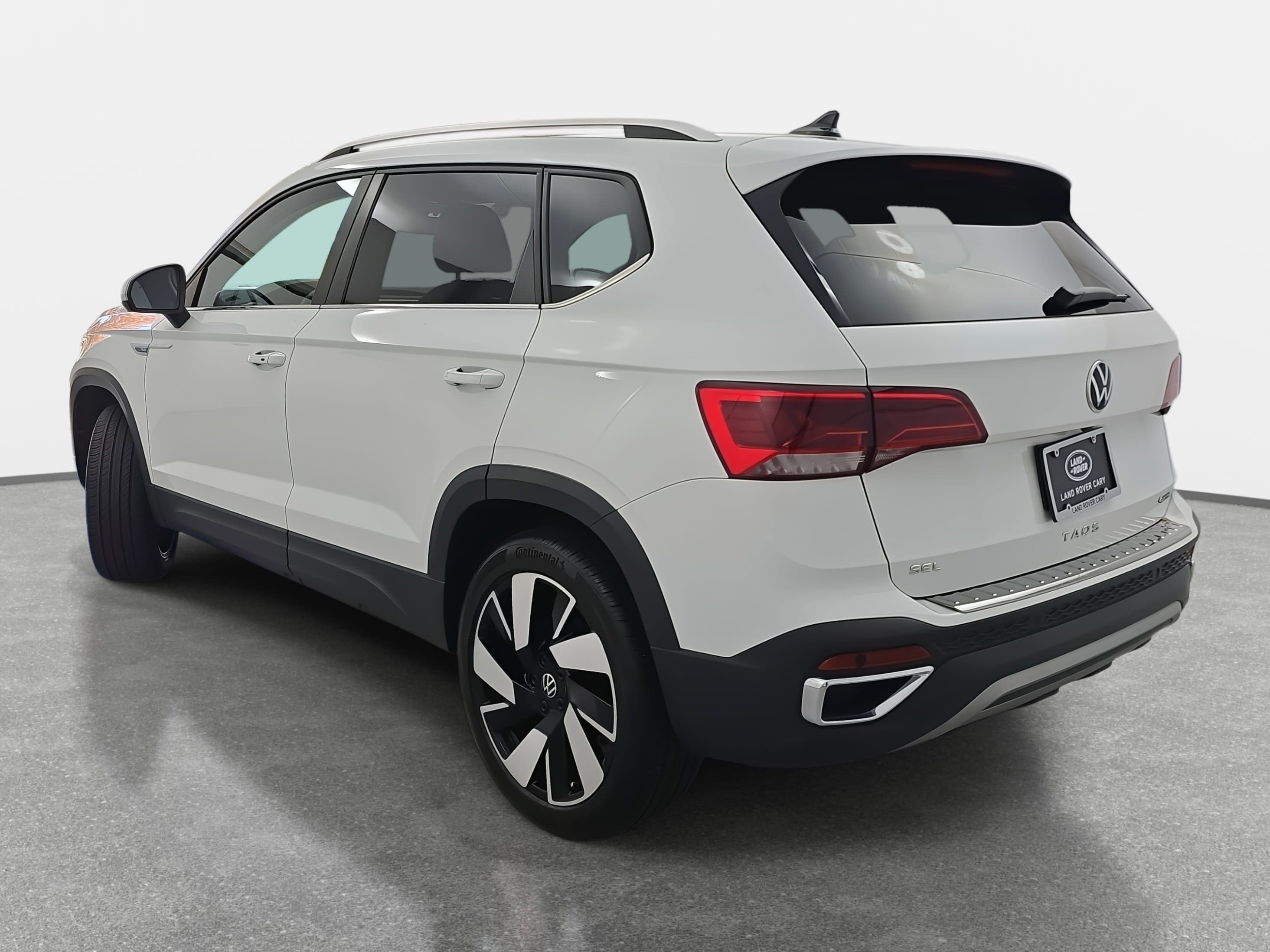 Used 2024 Volkswagen Taos SEL image 7