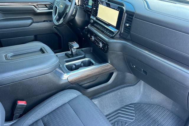 Used 2022 Chevrolet Silverado 1500 LT AWD/4WD image 19