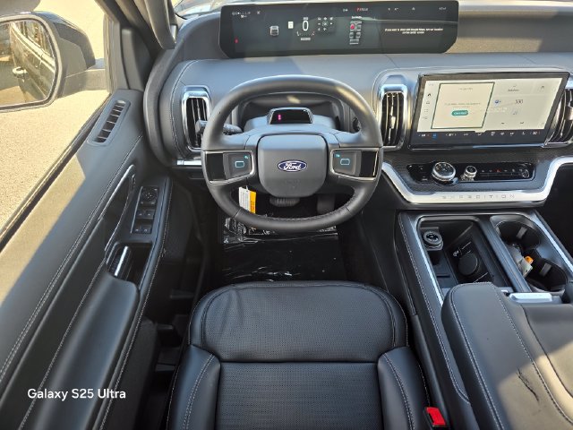 New 2027 Ford Expedition Platinum w/ Stealth Appearance Package RWD image 15