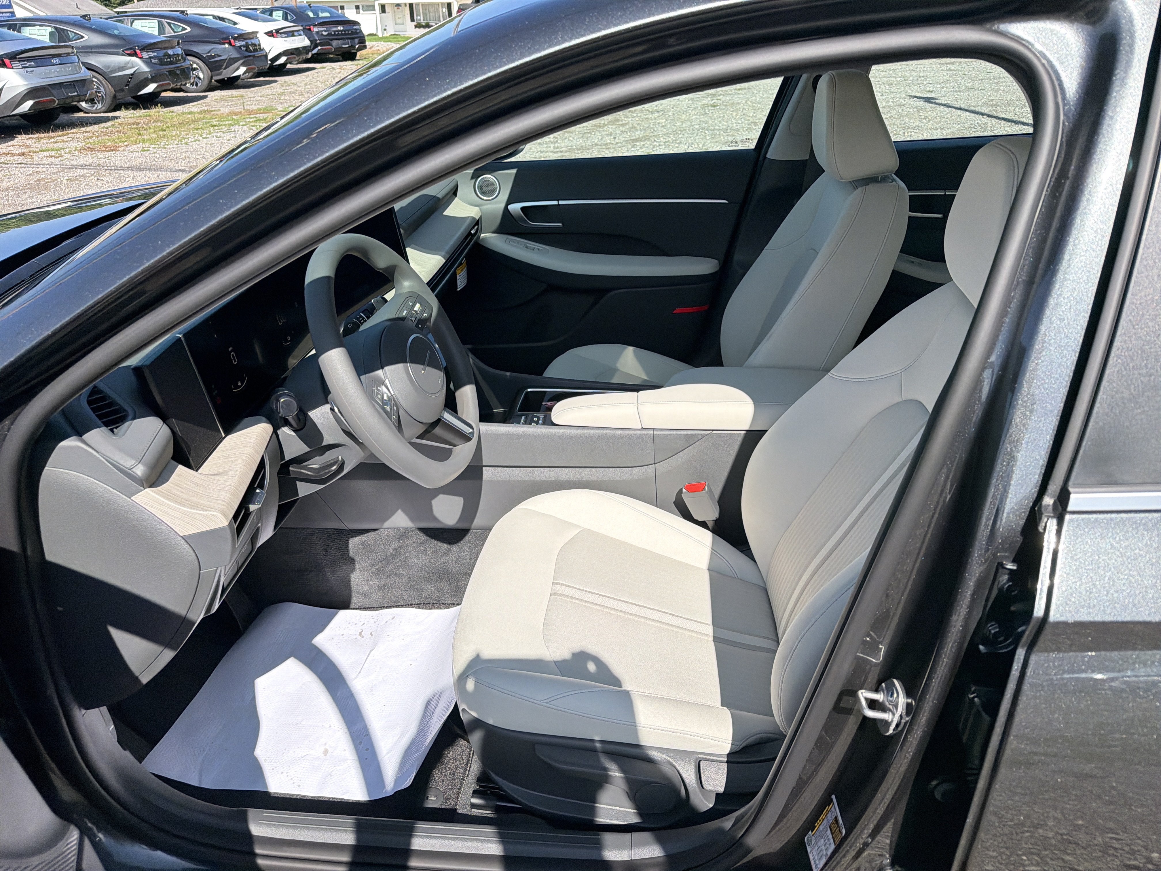 New 2026 Hyundai Sonata Blue FWD image 13