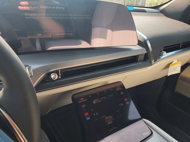 New 2026 Cadillac Vistiq Sport w/ LPO, Floor Liner Package image 13