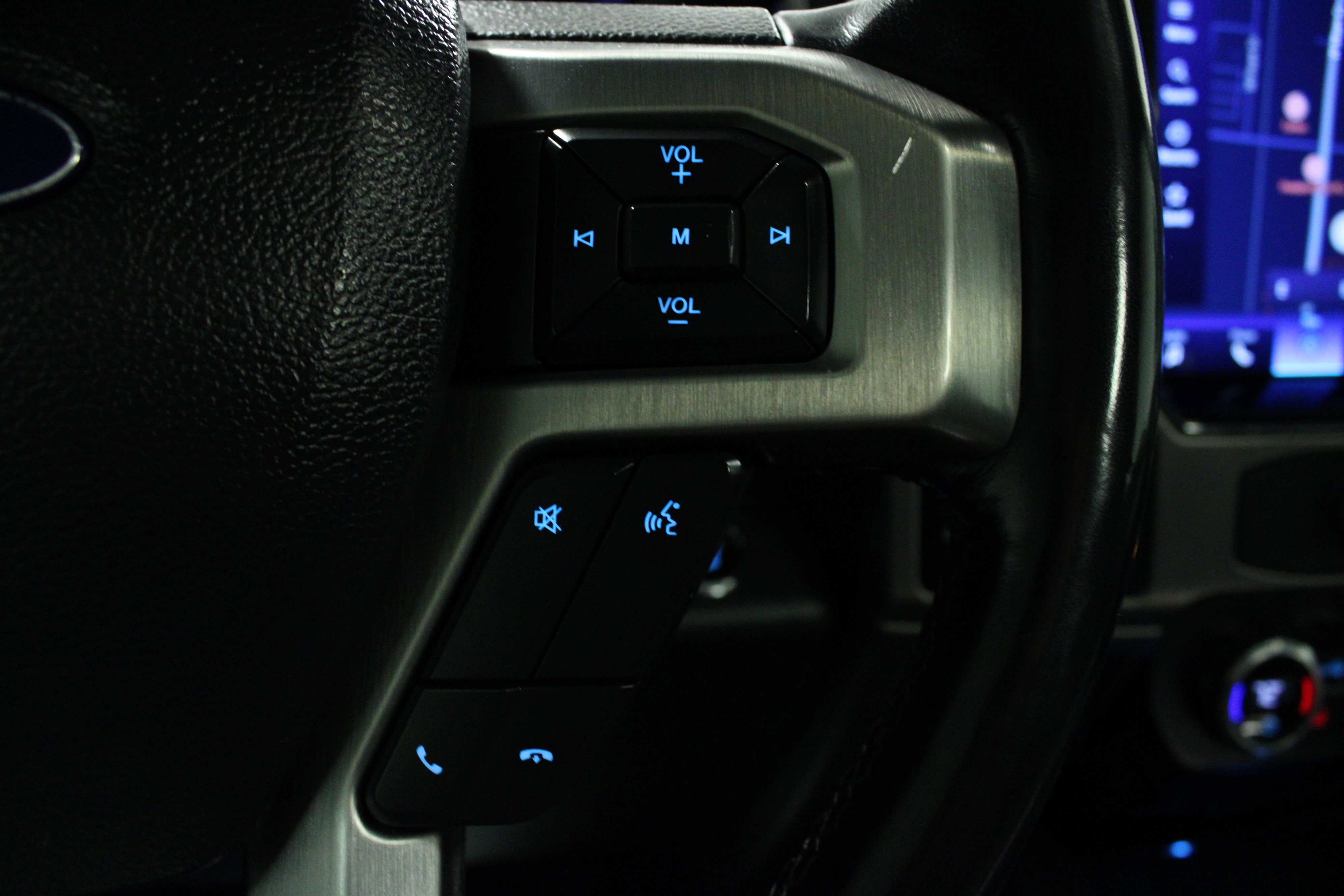 Used 2022 Ford F250 Platinum w/ FX4 Off-Road Package image 21