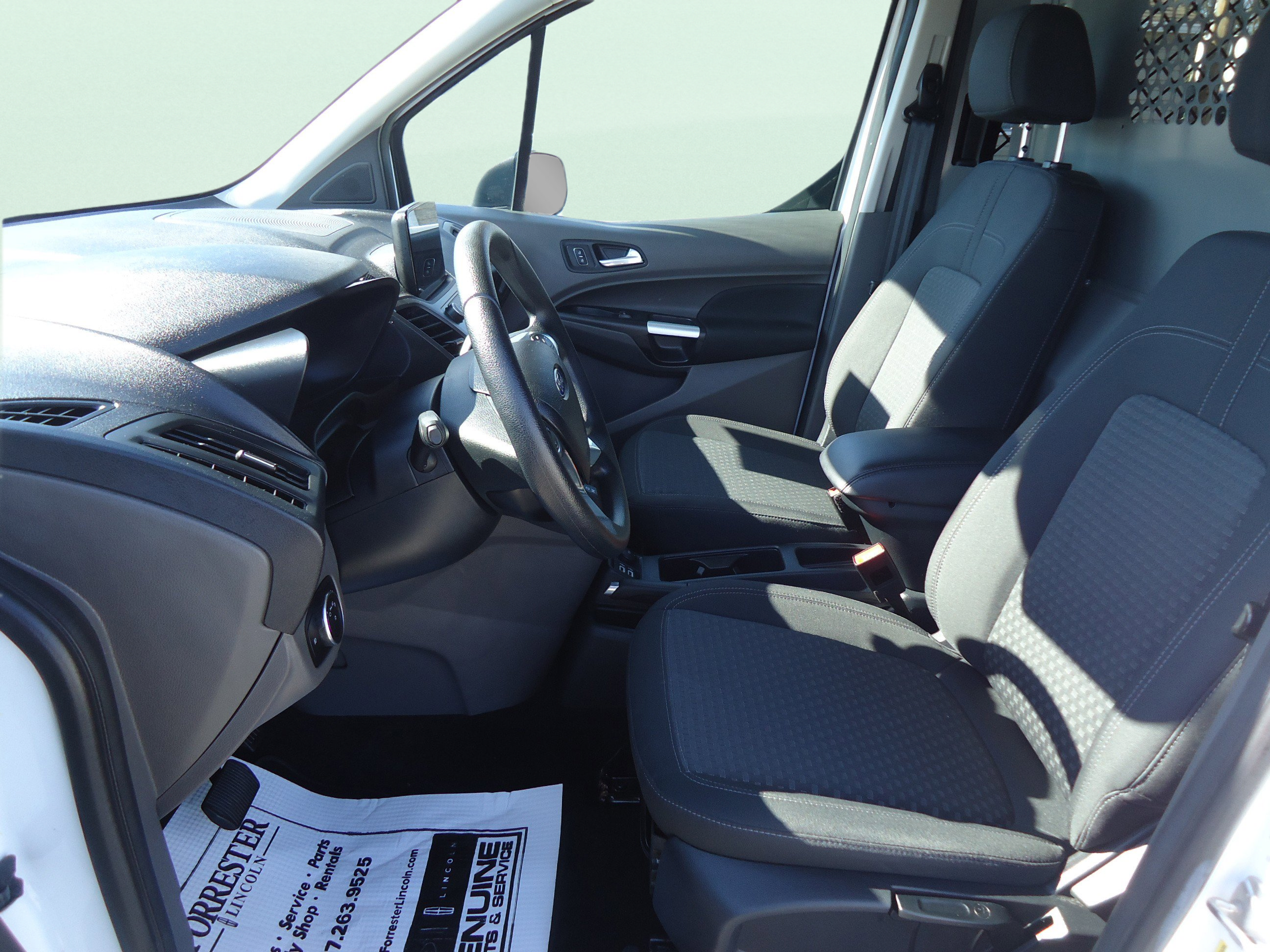 Used 2020 Ford Transit Connect XLT FWD image 19