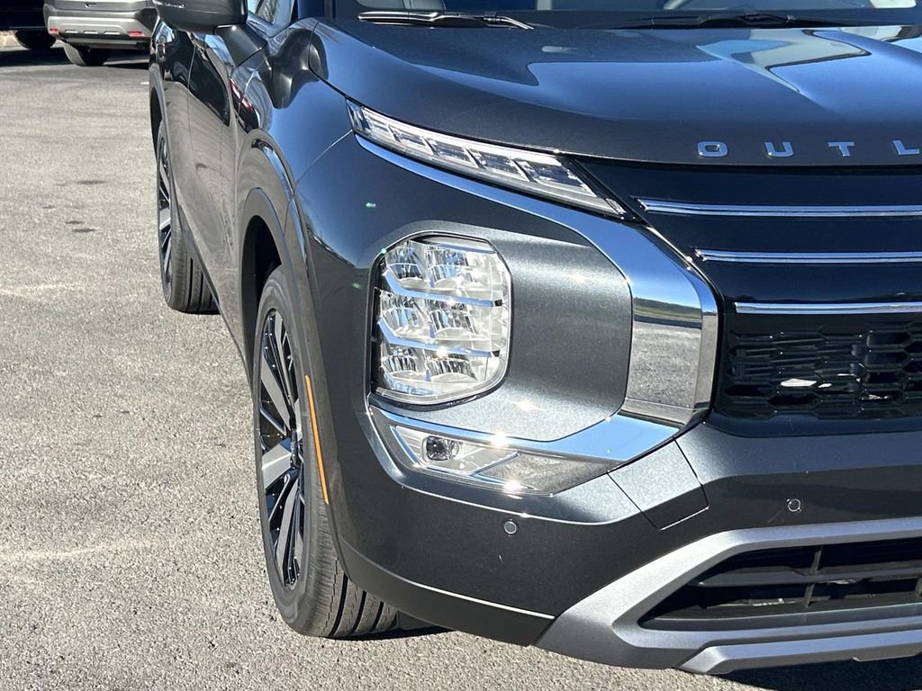New 2026 Mitsubishi Outlander SE FWD image 9