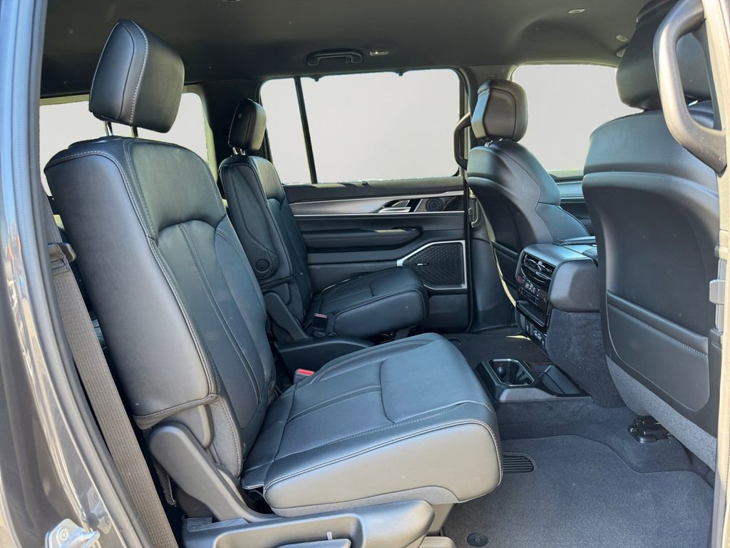 New 2026 Jeep Grand Wagoneer L Limited w/ Convenience Group I image 13