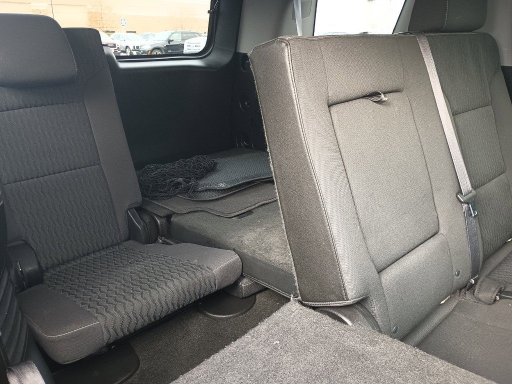 Used 2017 Chevrolet Tahoe LS w/ All-Season Package image 28