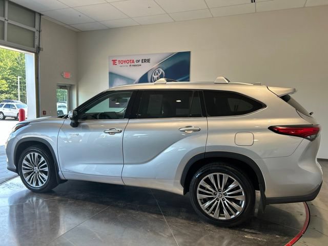 Used 2021 Toyota Highlander Platinum AWD/4WD image 4