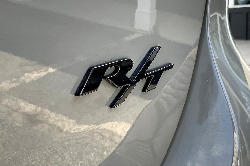 Used 2022 Dodge Durango R/T RWD image 23
