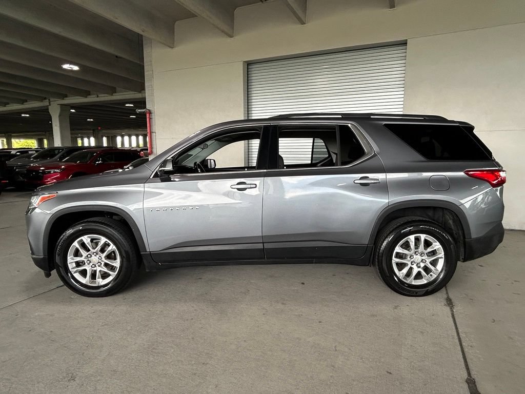 Used 2019 Chevrolet Traverse LT FWD image 2