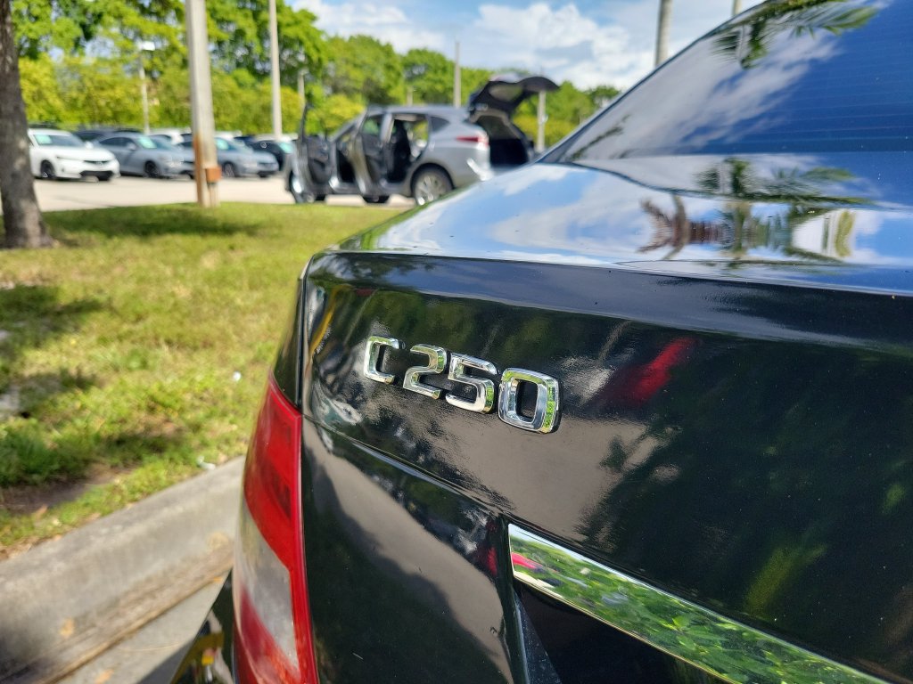 Used 2012 Mercedes-Benz C 250 Sedan image 9