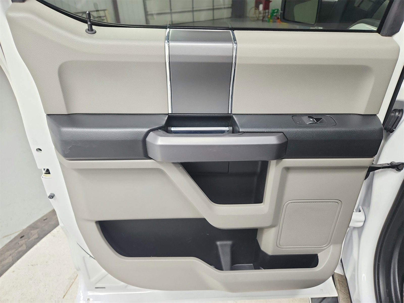 Used 2019 Ford F150 XLT w/ Equipment Group 302A Luxury image 34