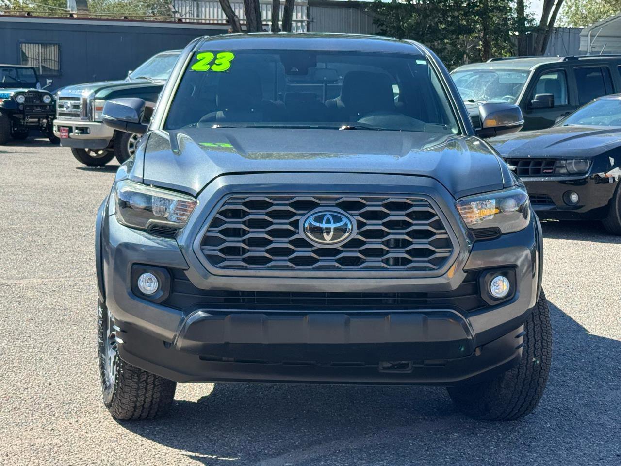 Used 2023 Toyota Tacoma TRD Off-Road image 2