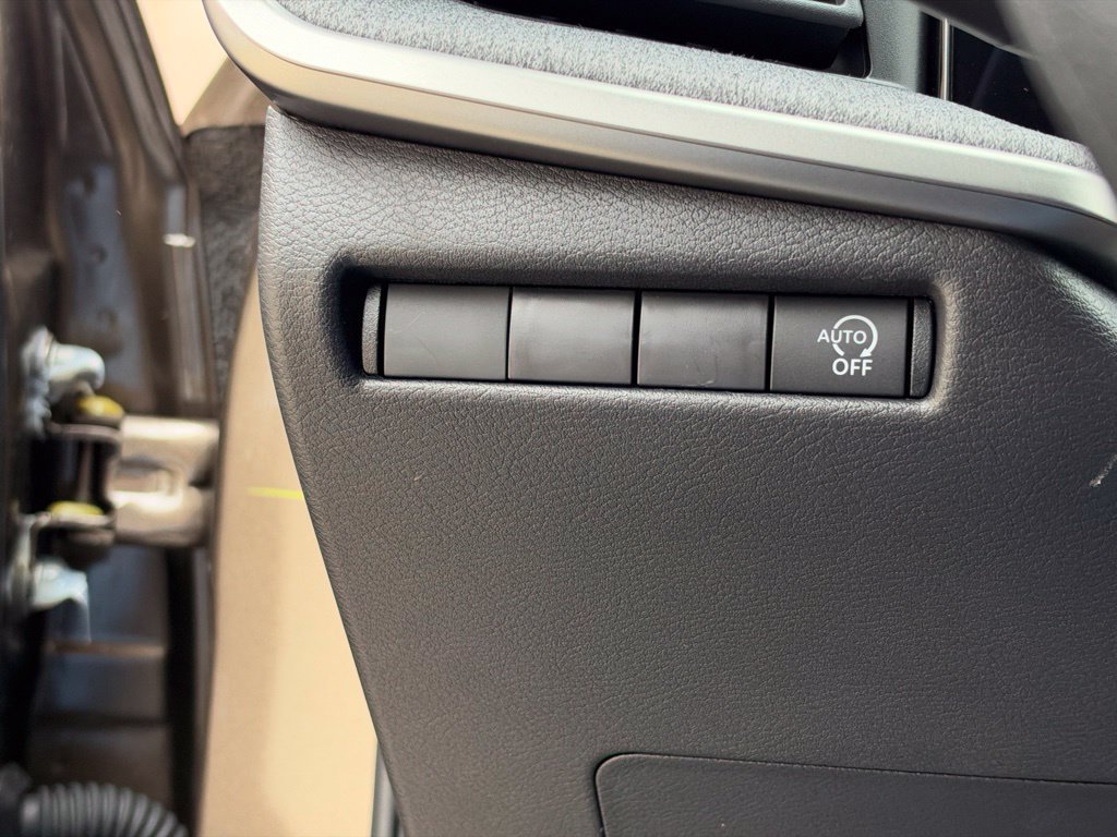 Used 2026 Nissan Kicks S FWD image 22