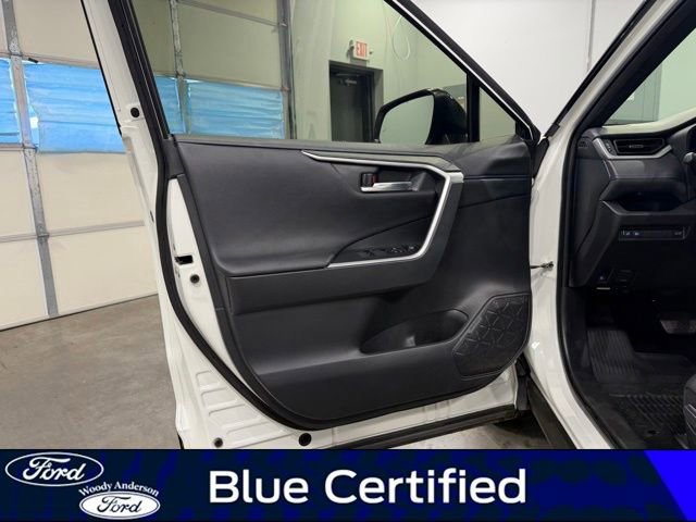 Used 2022 Toyota RAV4 XSE AWD/4WD image 23