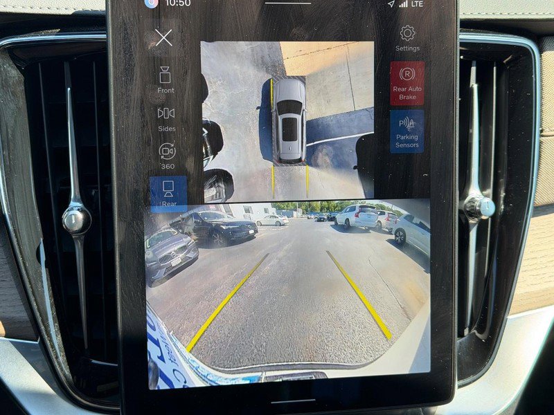 Certified 2025 Volvo XC90 B6 Plus AWD/4WD image 21