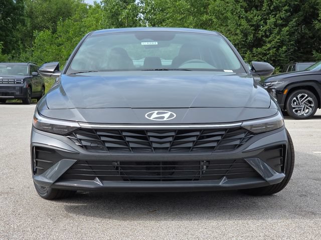New 2026 Hyundai Elantra SEL FWD image 12