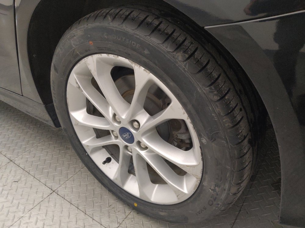 Used 2019 Ford Fusion SE FWD image 31