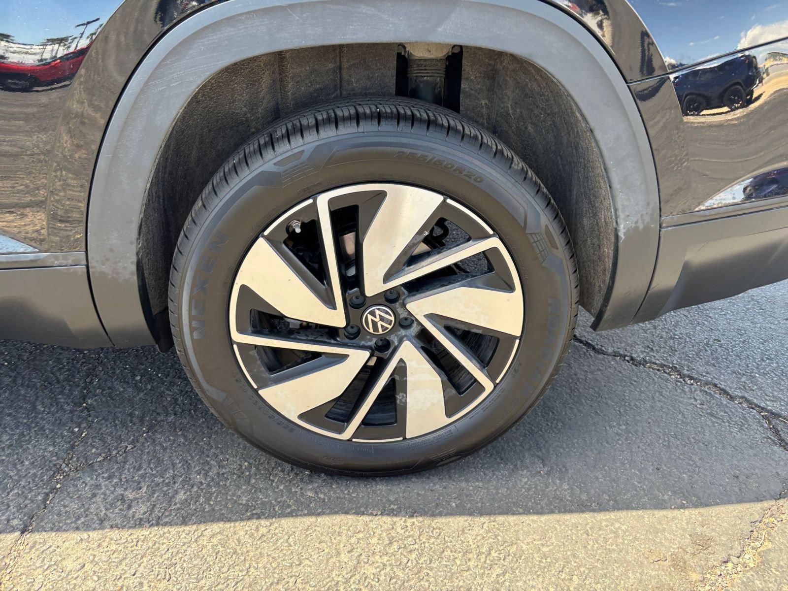 Used 2026 Volkswagen Atlas SE FWD image 32