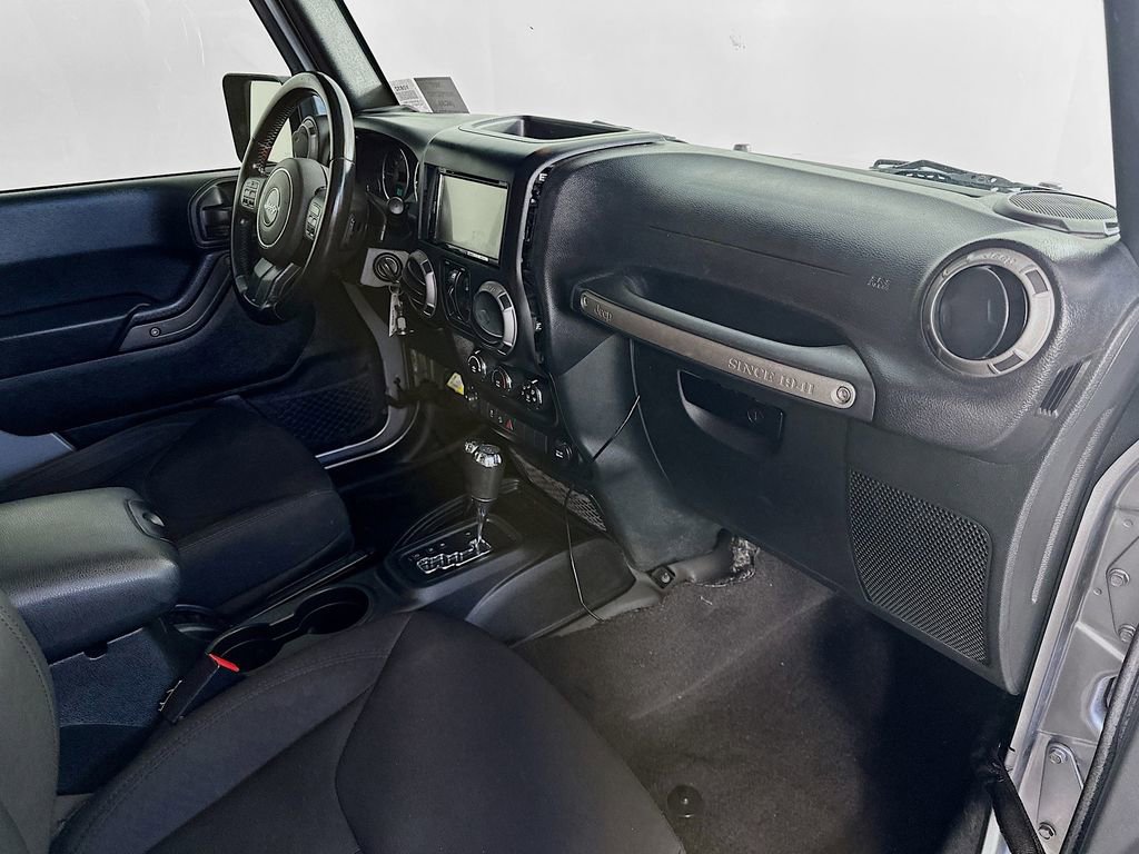 Used 2017 Jeep Wrangler Unlimited Sport AWD/4WD image 27