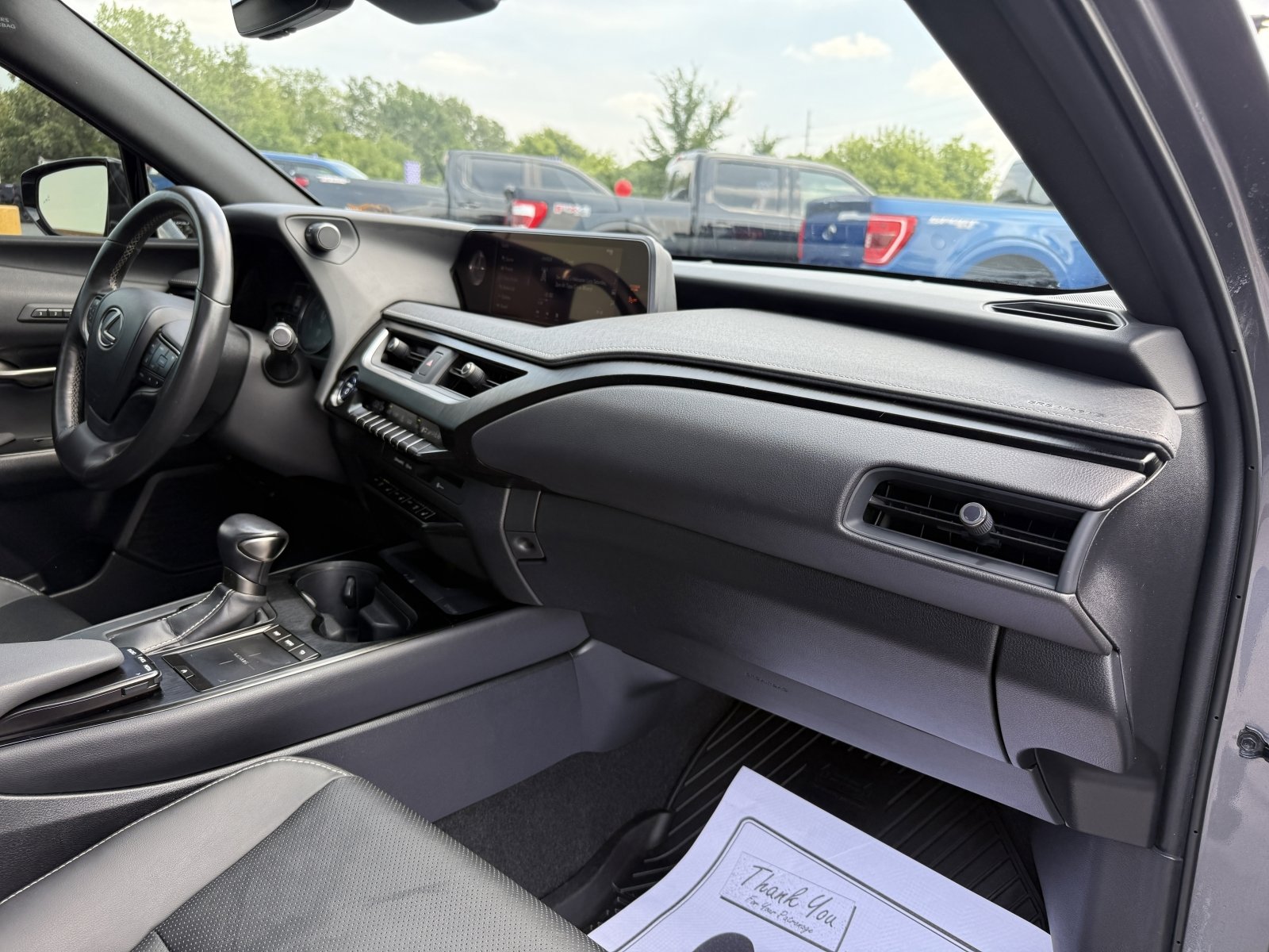 Used 2020 Lexus UX 250h UX 250h CVT image 12