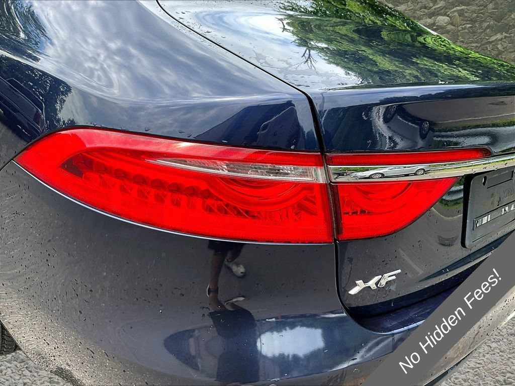 Used 2017 Jaguar XF Prestige AWD/4WD image 28