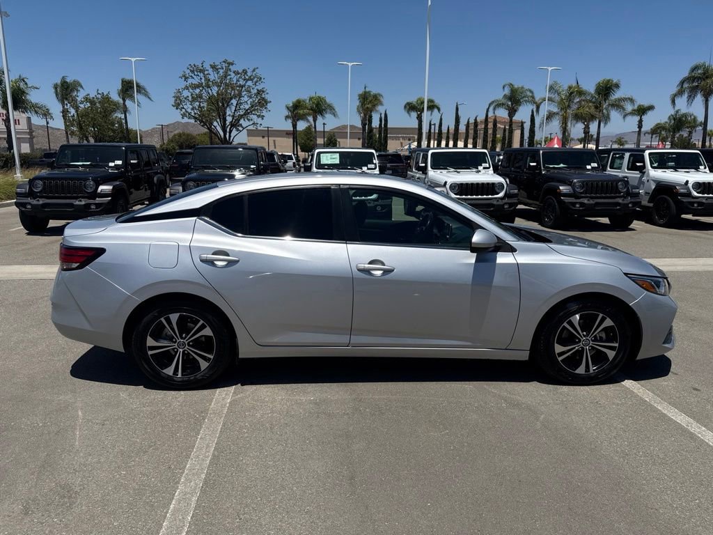 Used 2022 Nissan Sentra SV FWD image 9