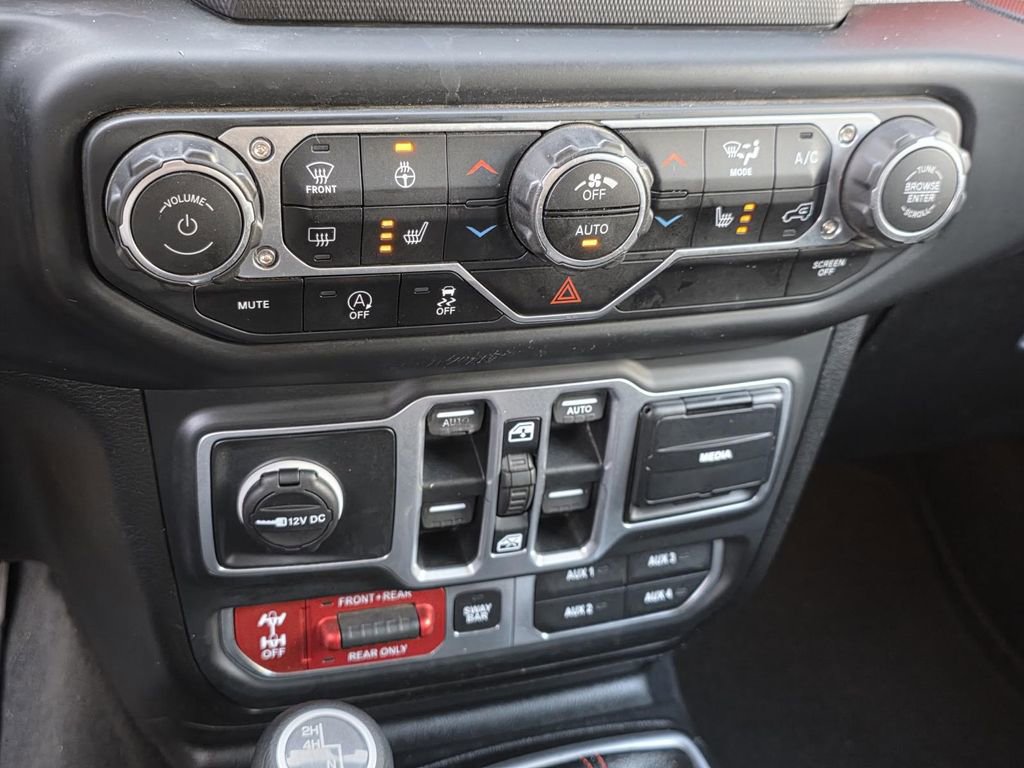 Used 2018 Jeep Wrangler Unlimited Rubicon AWD/4WD image 22