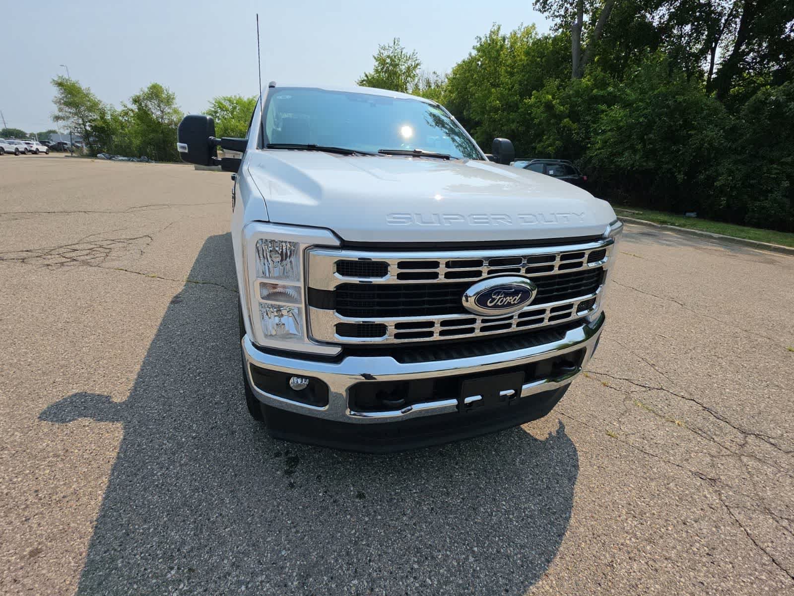 Used 2025 Ford F250 XLT AWD/4WD image 5