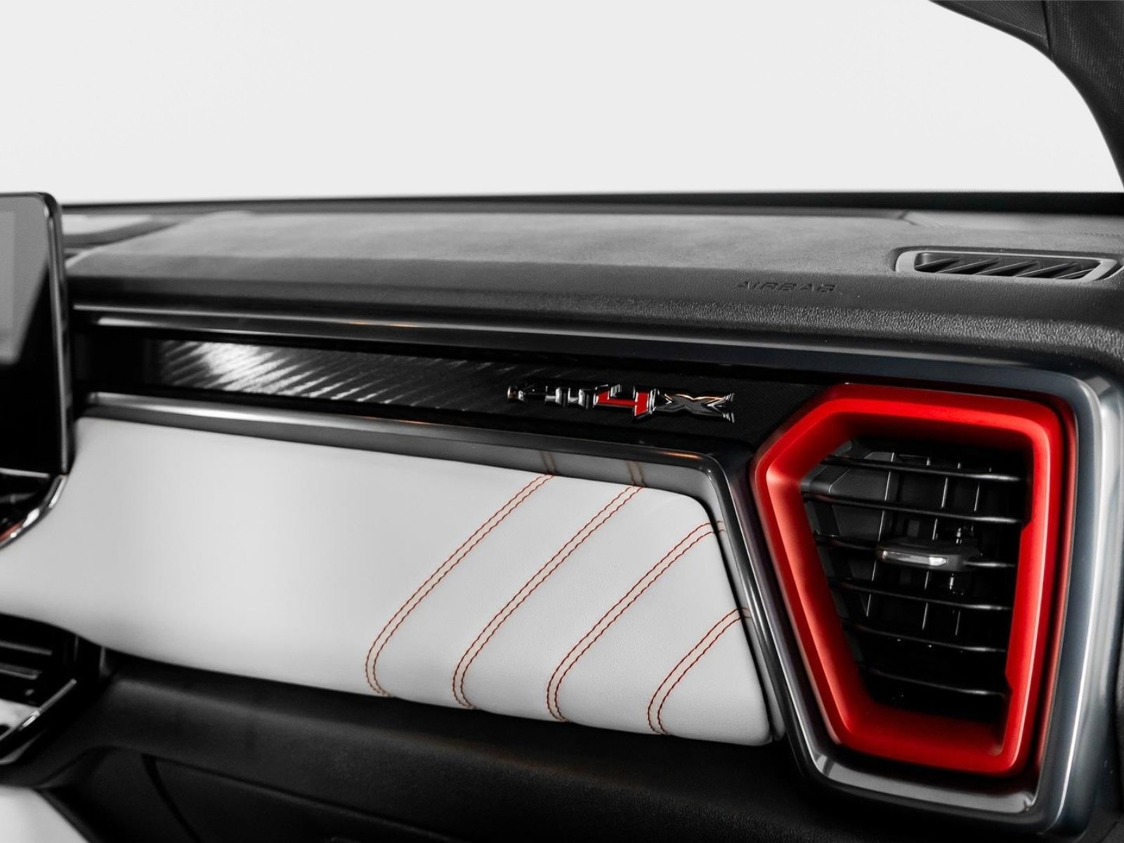 Used 2025 GMC Canyon AT4 w/ AT4X Package image 93