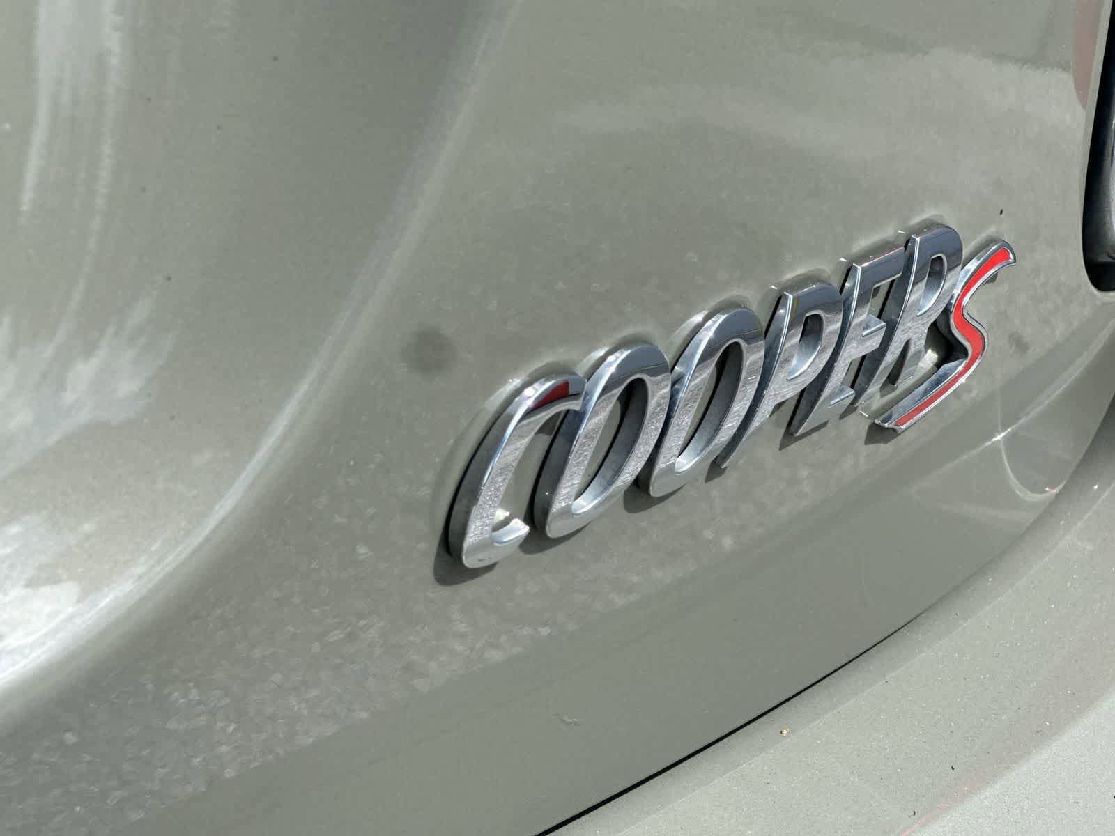 Used 2019 MINI Cooper S w/ Signature Upholstery Package FWD image 10