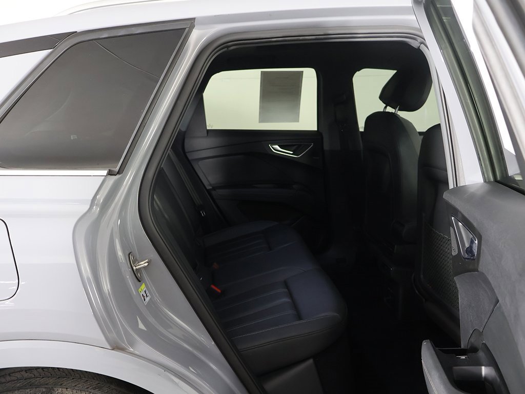 Used 2023 Audi Q4 e-tron Premium Plus w/ Premium Plus image 32