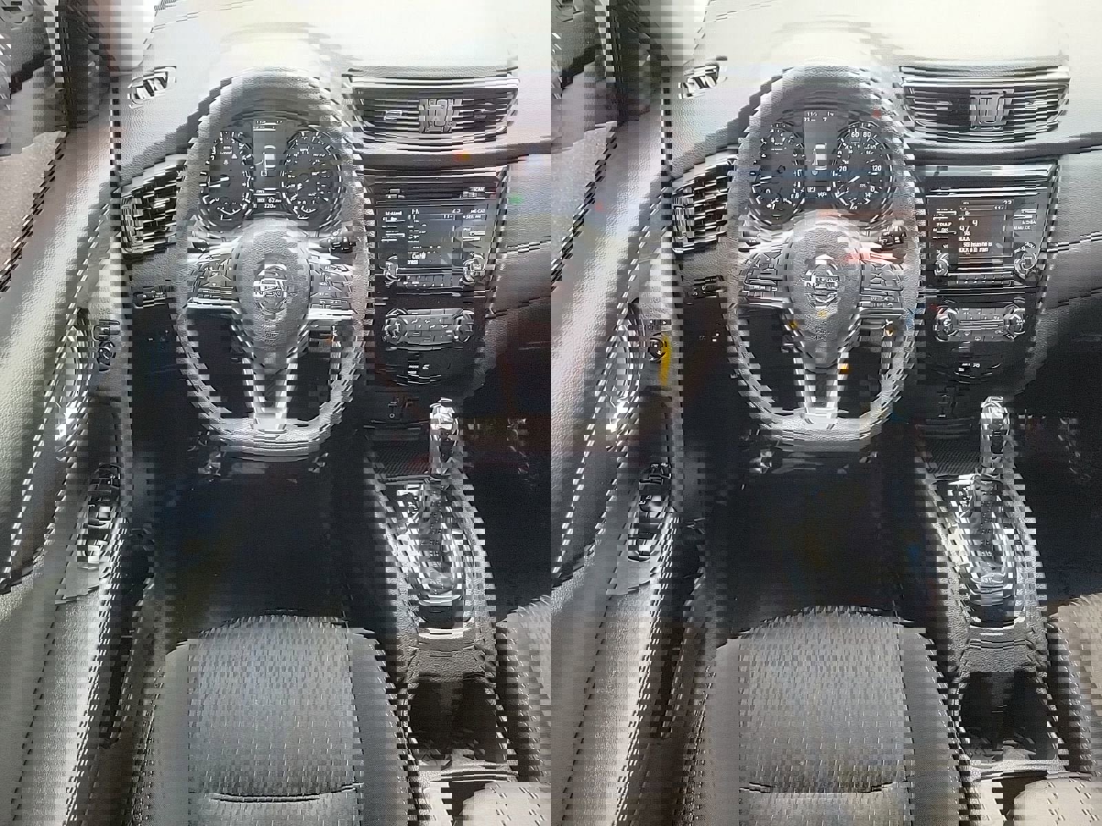 Used 2017 Nissan Rogue S image 30