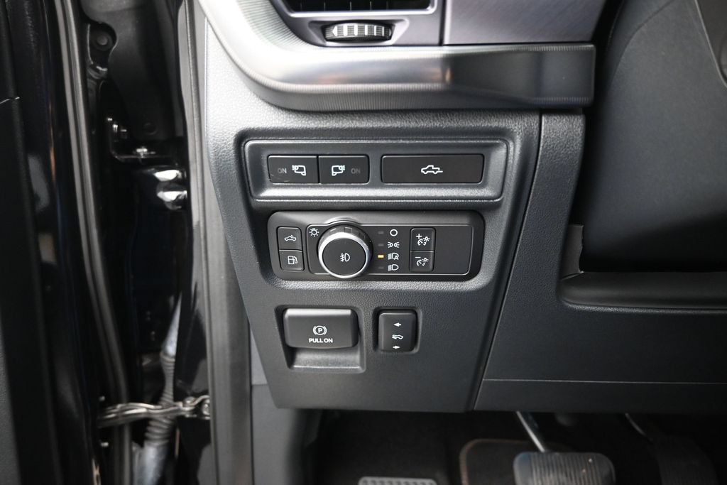 Used 2021 Ford F150 Platinum w/ Equipment Group 701A High AWD/4WD image 12