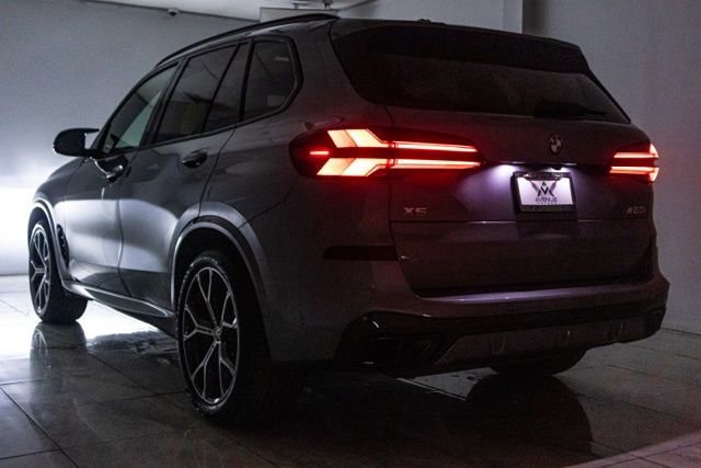 Used 2026 BMW X5 M60i image 40
