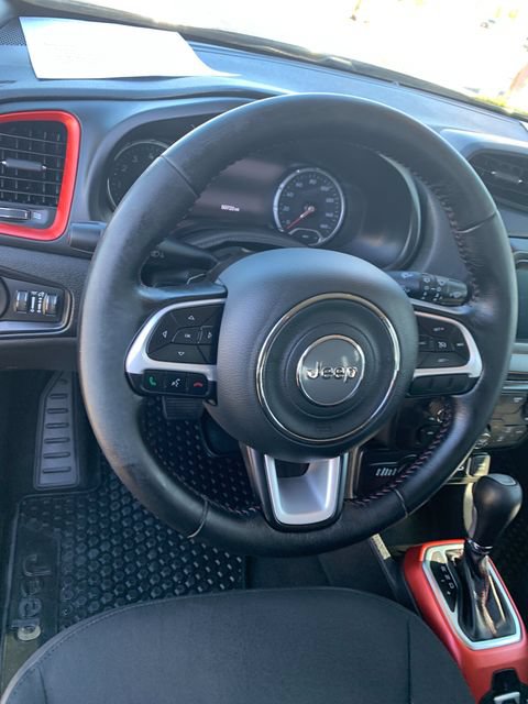 Used 2019 Jeep Renegade Trailhawk AWD/4WD image 24
