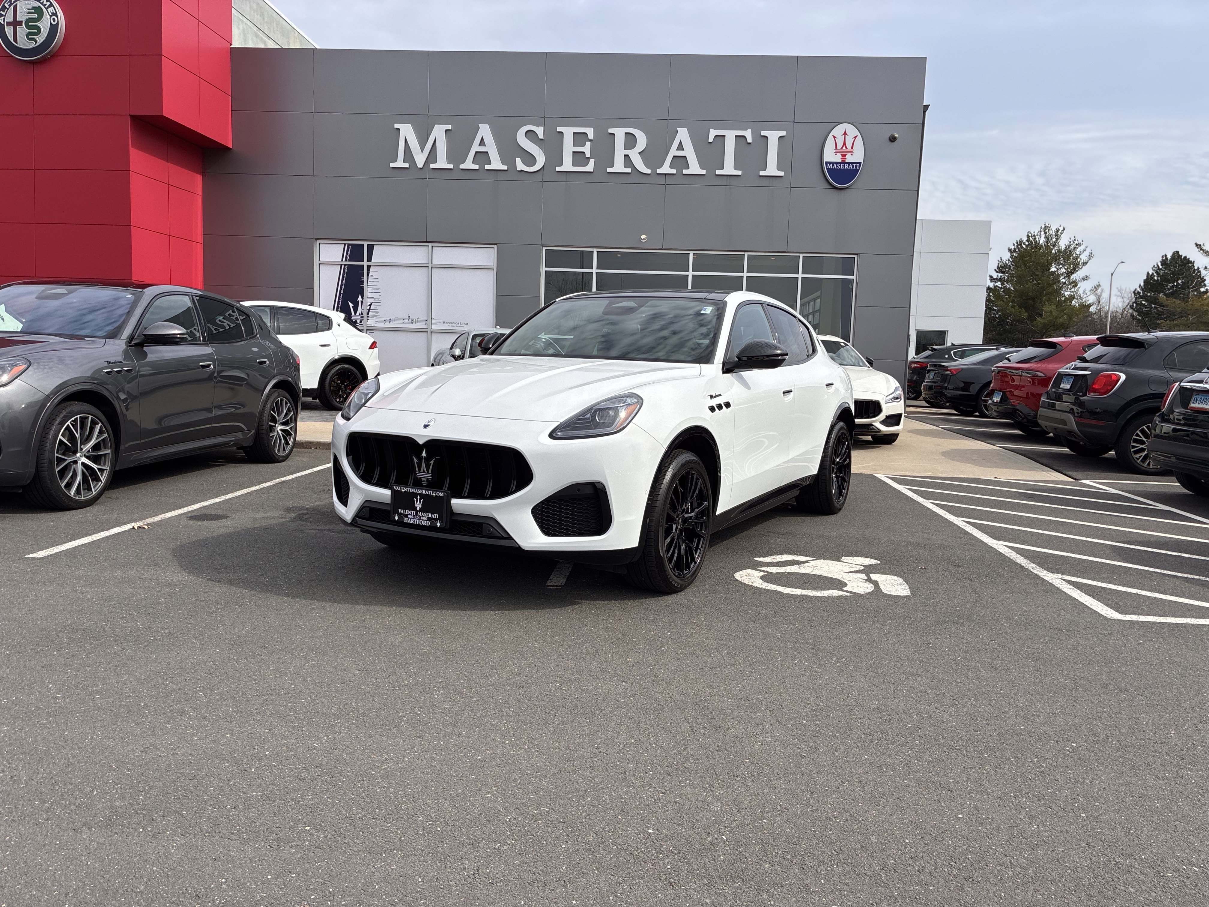 Used 2025 Maserati Grecale Modena AWD/4WD image 1
