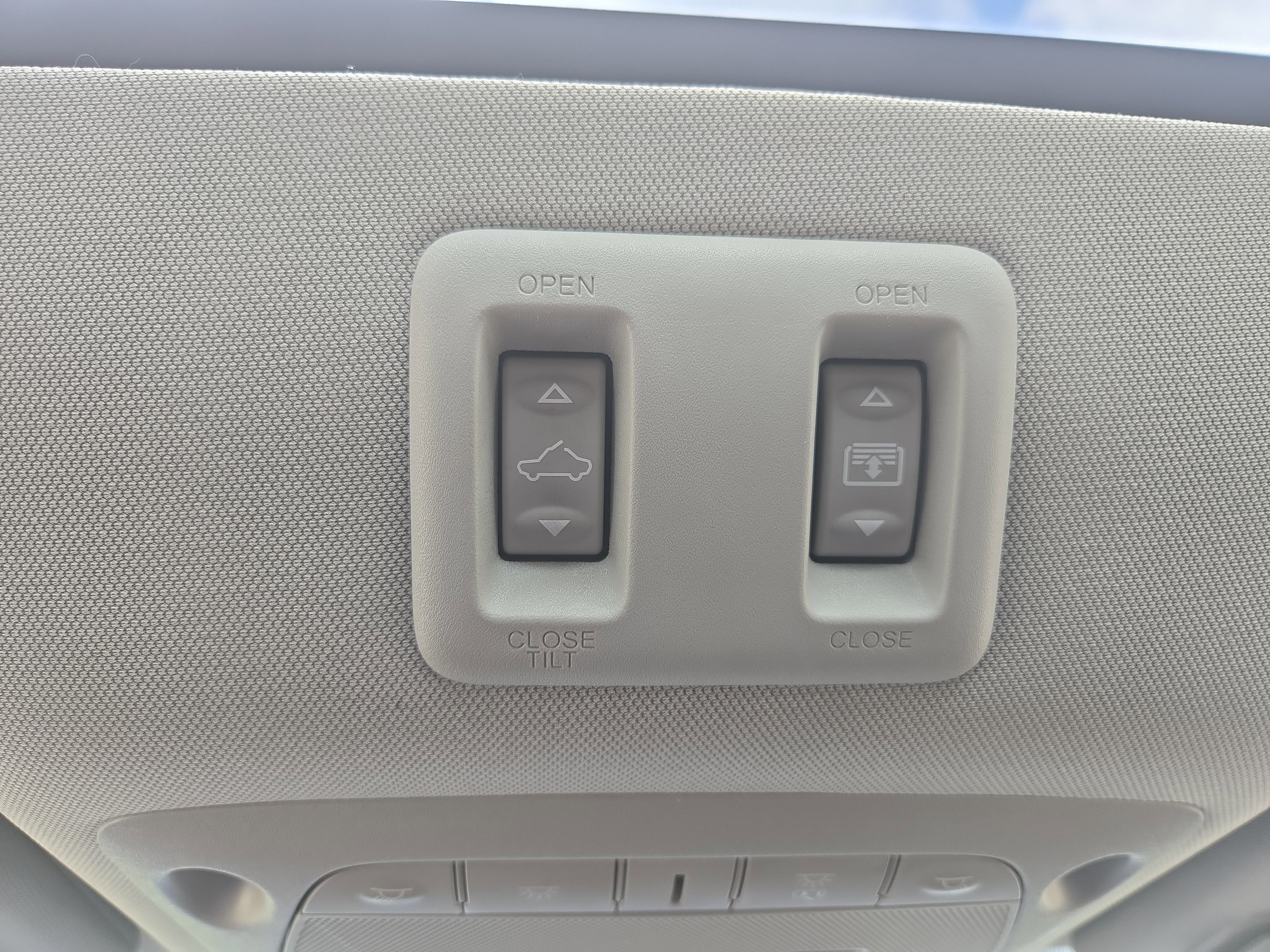 Certified 2024 Nissan Murano Platinum w/ Cargo Package image 32