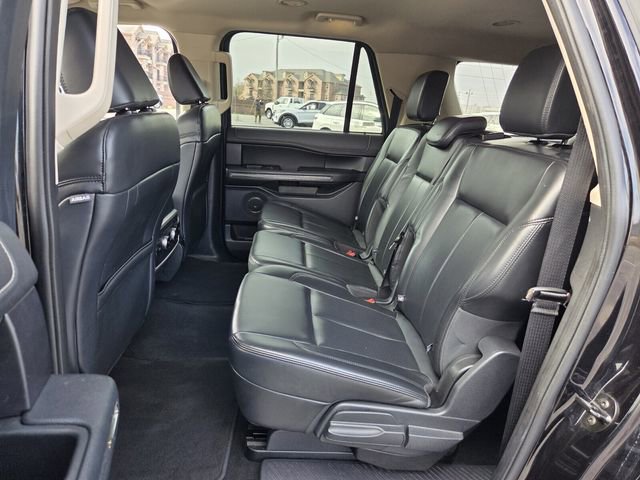 Used 2024 Ford Expedition Max XLT image 10