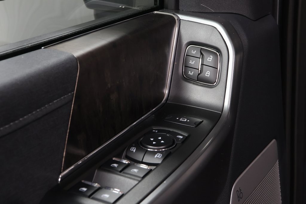 New 2026 Ford F350 Lariat image 22