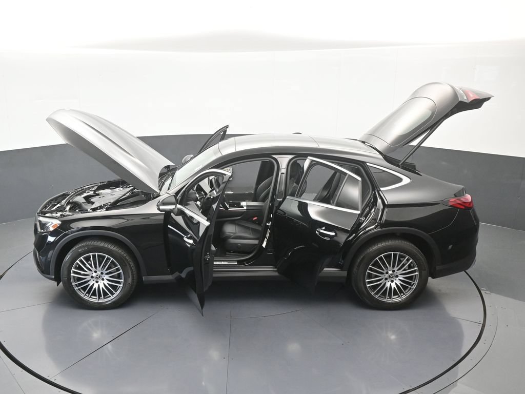 Used 2025 Mercedes-Benz GLC 300 4MATIC image 67