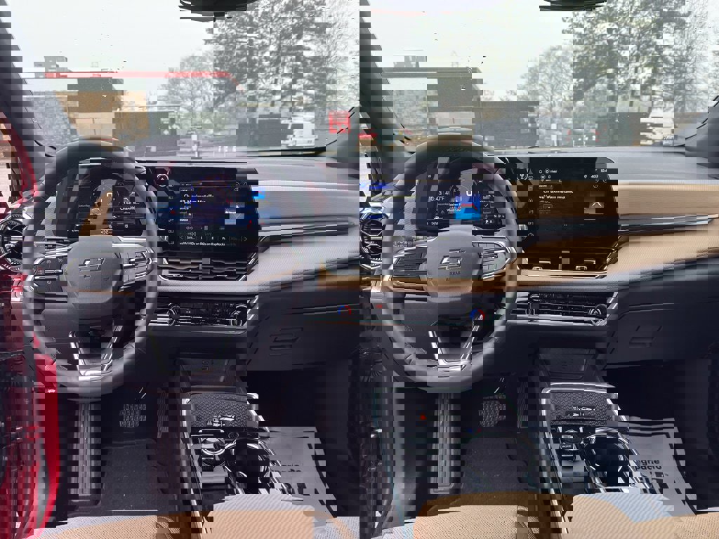 New 2026 Chevrolet Equinox ACTIV w/ Convenience Package III image 18