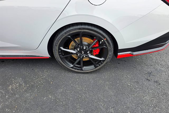 New 2026 Hyundai Elantra N FWD image 24