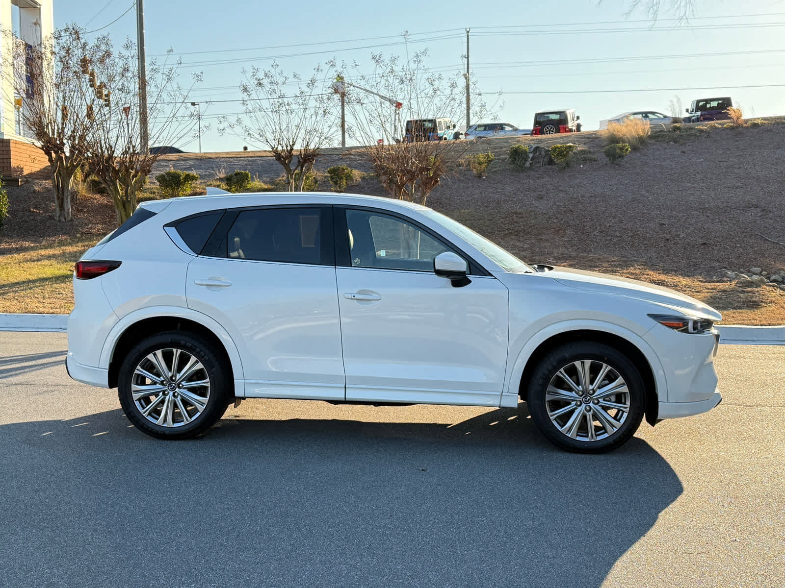 Used 2023 MAZDA CX-5 Signature image 8