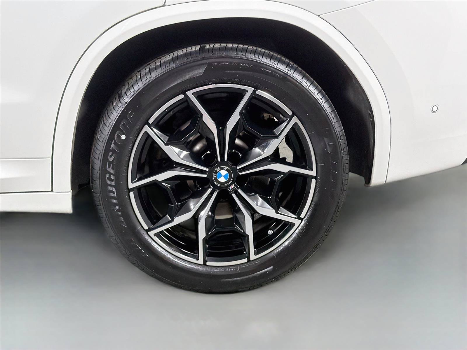 Used 2024 BMW X3 sDrive30i w/ M Sport Package RWD image 30