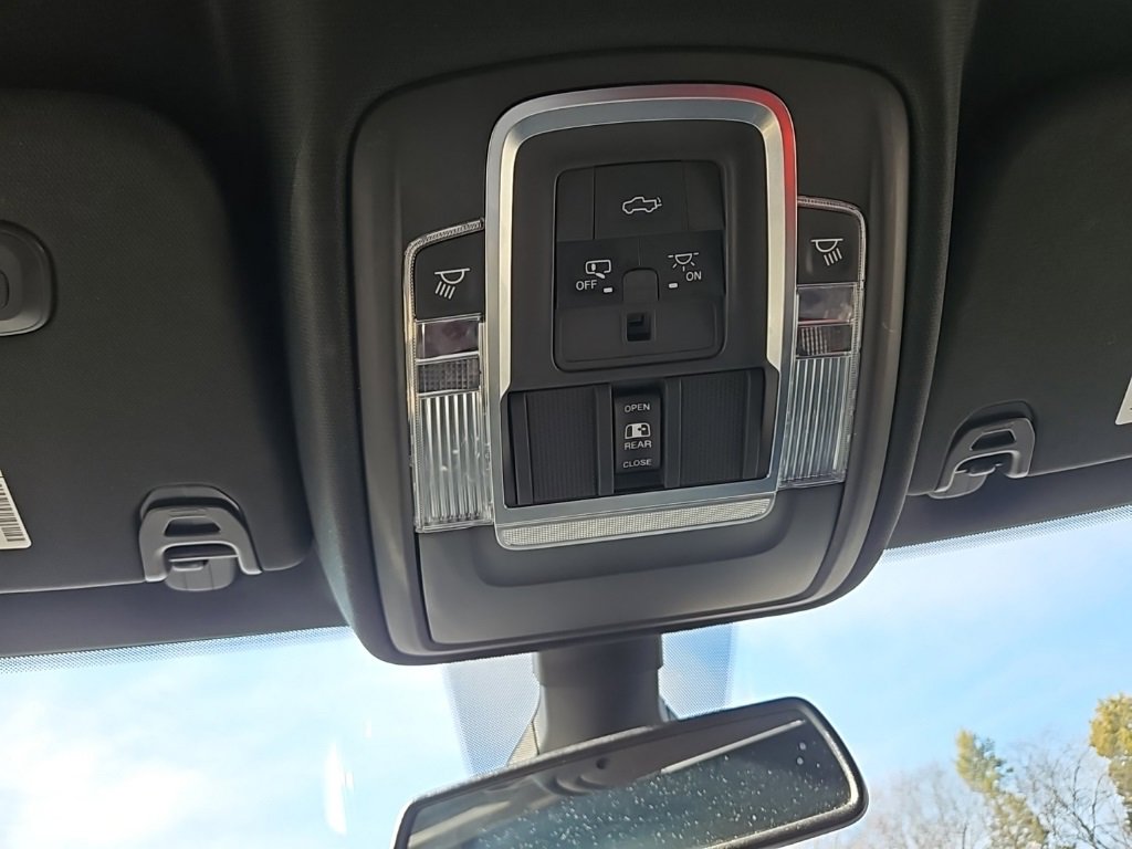 Used 2019 RAM 1500 Laramie w/ Sport Appearance Package image 20