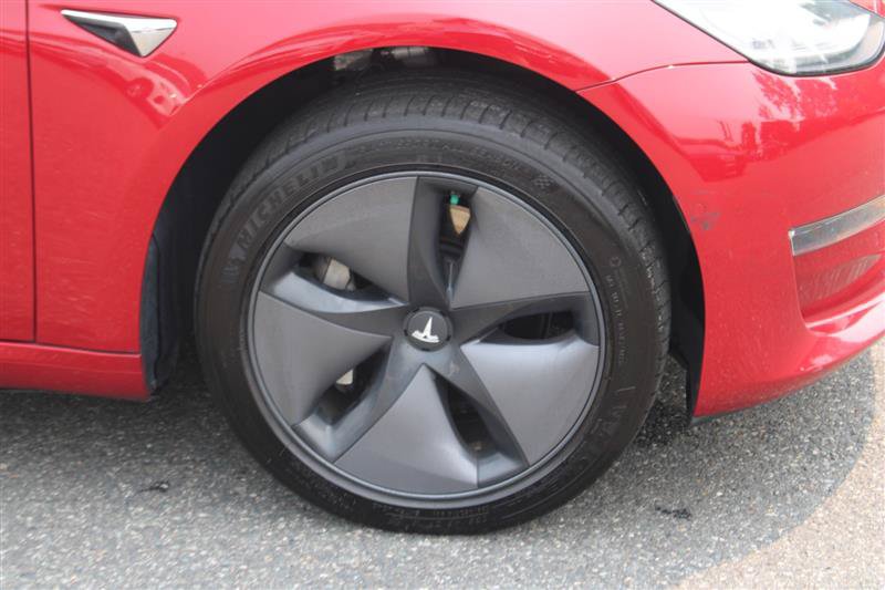 Used 2018 Tesla Model 3 Long Range RWD image 9
