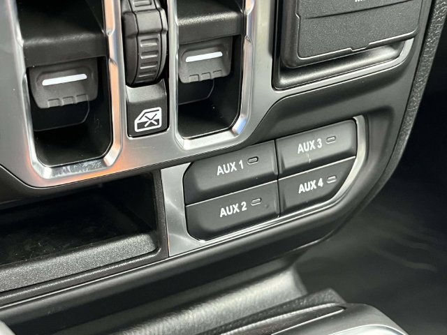 New 2027 Jeep Wrangler Unlimited Sahara AWD/4WD image 24