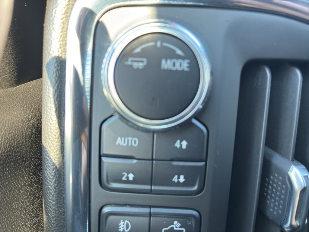 Used 2021 GMC Sierra 1500 Elevation w/ Preferred Package AWD/4WD image 36