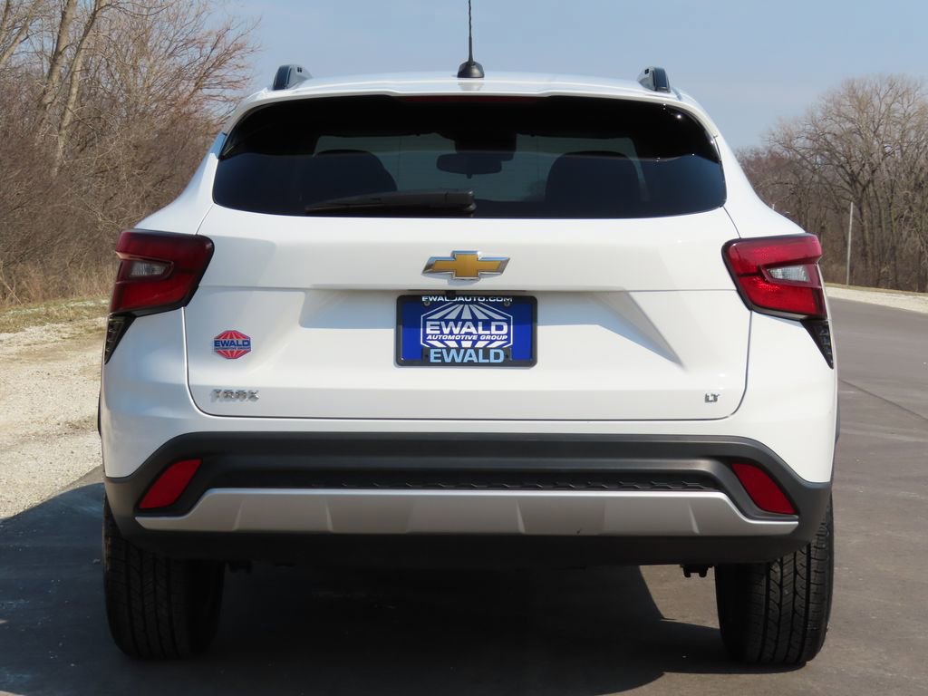 Certified 2025 Chevrolet Trax LT image 10