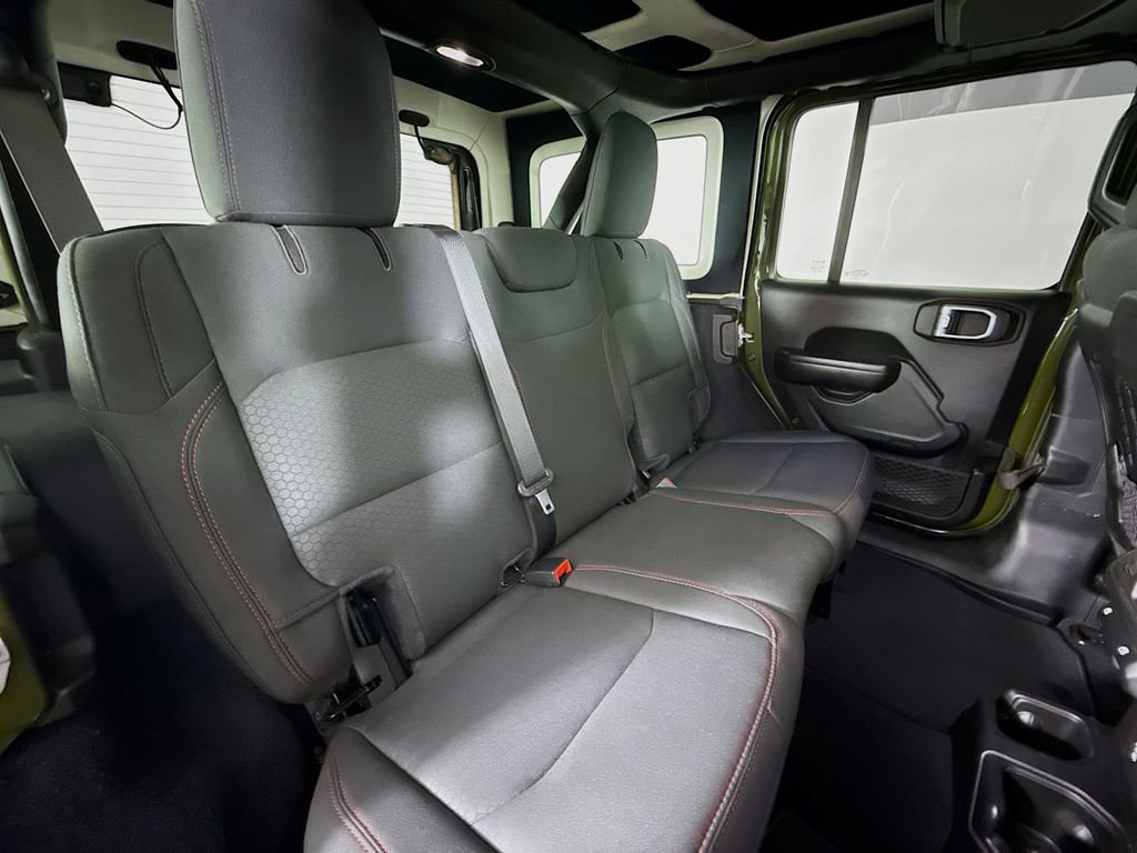 Used 2020 Jeep Wrangler Unlimited Rubicon AWD/4WD image 27